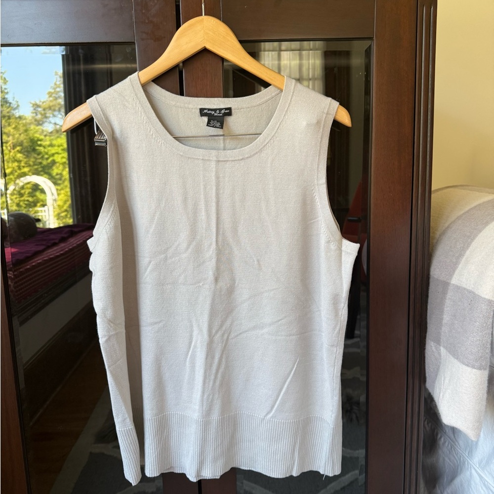 Audrey & Grace Sleeveless Knit Tank - Light Gray
